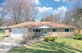 1467 Steese Rd, Uniontown, OH 44685