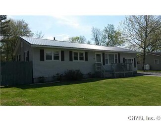 1308 Pioneer Ave, Sylvan Beach, NY 13157