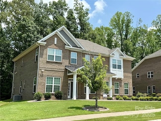 2044 Sweet William Dr, Harrisburg, NC 28075