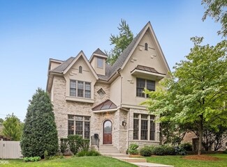 29 S Bruner St, Hinsdale, IL 60521
