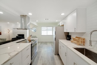 742 Austrian Rd, Grand Prairie, TX 75050