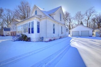 207 W William St, Champaign, IL 61820