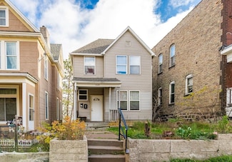 628 W 3rd St, Duluth, MN 55806