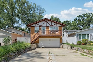 1228 N Lake Shore Dr, Round Lake Beach, IL 60073