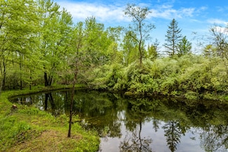 1442 E 1st St, Scottville, MI 49454