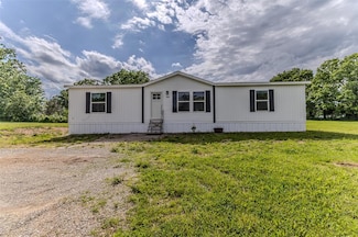 30195 Orchard Dr, Lebanon, MO 65536