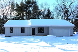 2223 Strand Rd, Muskegon, MI 49445