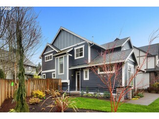 1054 Meek Way, West Linn, OR 97068