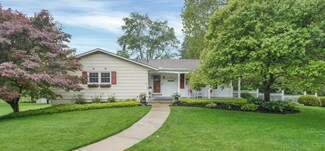 75 Edgewood Dr, Granville, OH 43023