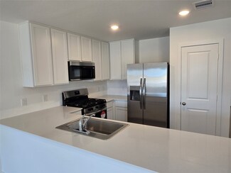 1631 Winwood Dr, Conroe, TX 77303