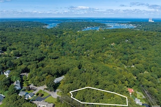 0 Arosa Ct, Greenlawn, NY 11740