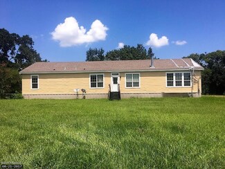 13327 Hillary Rd, Erath, LA 70533