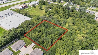 221 W Deer Ln, Plattsmouth, NE 68048