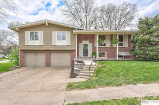 13411 Pine St, Omaha, NE 68144