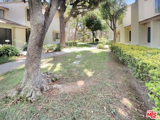 137 Cascade Ct, Brea, CA 92821
