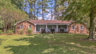 123 Woodover Farms St, Harleyville, SC 29448