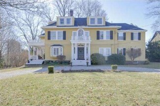 49 Walnut St, Milton, MA 02186