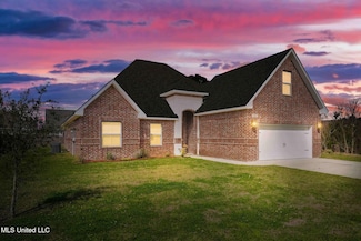 10485 E Landon Green Cir, Gulfport, MS 39503