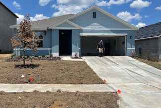 2015 Chickasaw Blvd, Davenport, FL 33837