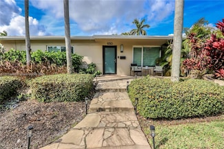 930 N 11th Ct, Hollywood, FL 33019