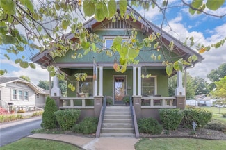 215 S Ash Ave, Independence, MO 64053