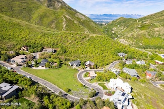 326 S Maryfield Dr, Salt Lake City, UT 84108
