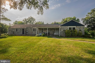 1409 Kutz Dr, Pottstown, PA 19465