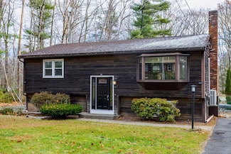 47 Newcomb Rd, Westminster, MA 01473