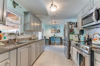 3606 Byrd Dr, Mesquite, TX 75150
