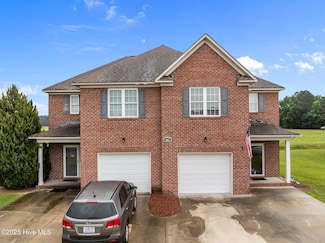 405 B S Pointe Dr, Winterville, NC 28590
