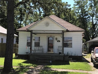 402 E 12th St, Pleasanton, KS 66075