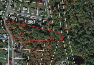 28 Andrea St, Lisbon, ME 04250