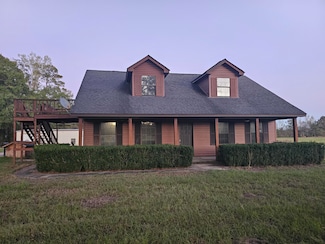 303 Freeman Rd, Richton, MS 39476