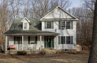 305 Pennbrook Rd, Stroudsburg, PA 18360