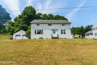 200 Harris Ave, Mechanicville, NY 12118