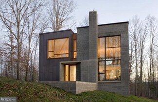 9483 Howardsville Turnpike, Schuyler, VA 22969