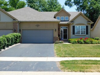 1513 Schaller Ln, Dyer, IN 46311