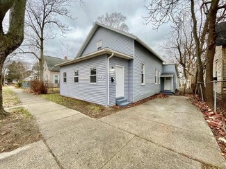 758 W Forest Ave, Muskegon, MI 49441