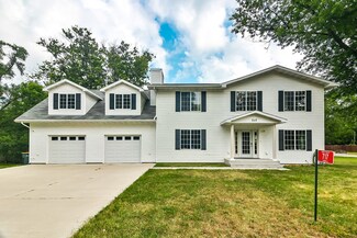 717 E Briar Ln, Beloit, WI 53511