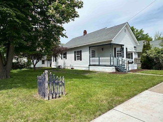 1422 Stanton St, Bay City, MI 48708