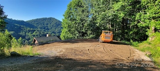 36 Destination Dr, Waynesville, NC 28786