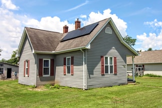 114 S Myra St, Worthington, IN 47471