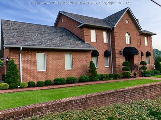 450 3rd St, Madison, WV 25130