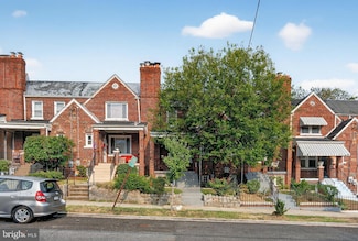 5221 2nd St NW, Washington, DC 20011