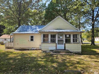 209 N Ervin St, Cutler, IL 62238