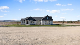 25889 Clydesdale Ln, Parma, ID 83660