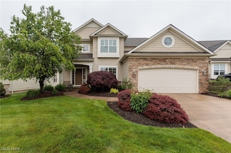 215 Prestwick Dr, Broadview Heights, OH 44147