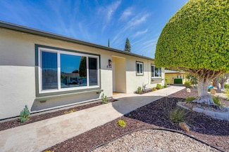 856 La Tierra Dr, San Marcos, CA 92078
