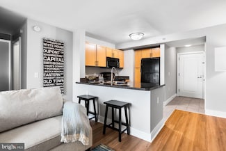 800 4th St SW Unit S611, Washington, DC 20024