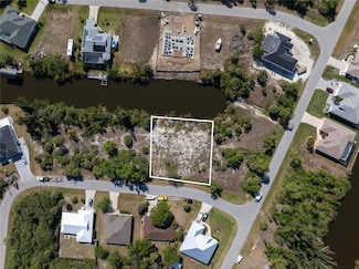 9678 Arsipe Cir, South Gulf Cove, FL 33981